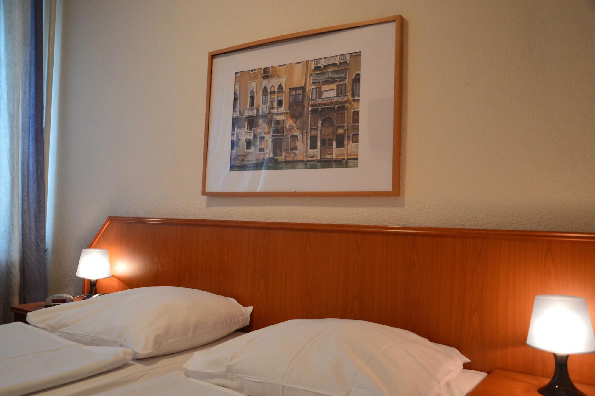 Hotel Mercedes/Centrum Hamburg Dış mekan fotoğraf